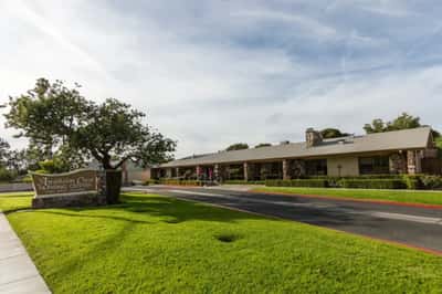 Anaheim Crest Nursing Center - Senior Living Facility