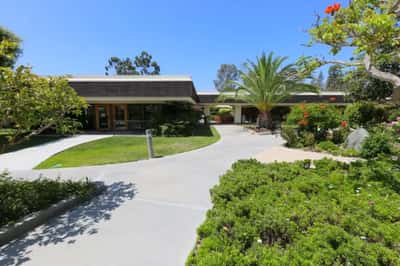 Vista Knoll Specialized Care - Senior Living Facility