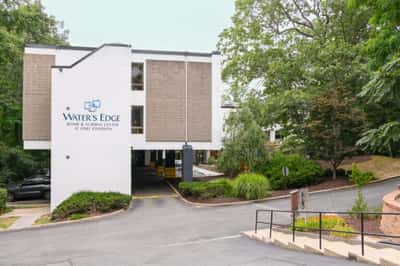 Water’s Edge Rehab and Nursing Center at Port Jefferson - Senior Living Facility