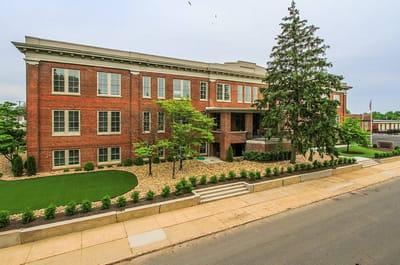 Exterior view of Oakwood Senior Living building