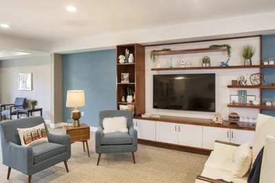 Bright and inviting common area with modern furnishings