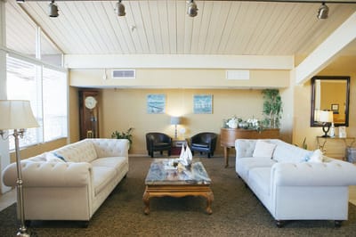 Bright and welcoming common area with comfortable seating