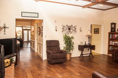 Bright and inviting common area with furniture