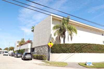 Exterior view of The Pointe of North Gables facility