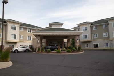 Exterior view of Fairwinds – Spokane building entrance