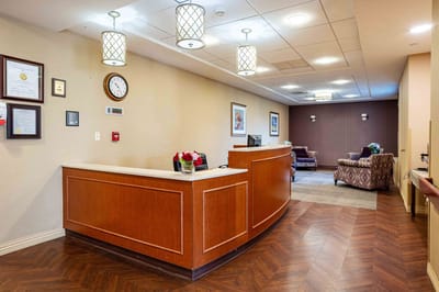 Bright and welcoming lobby area with furnishings