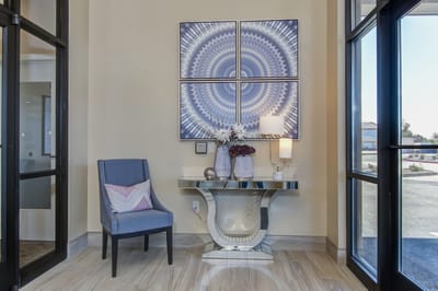Lobby with modern decor and furnishings