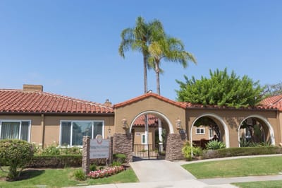 Exterior view of Arroyo Vista Nursing Center entrance