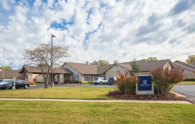 Exterior view of Cedar Ridge Senior Living facility
