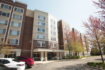 Exterior view of Autumn Green at Wright Campus