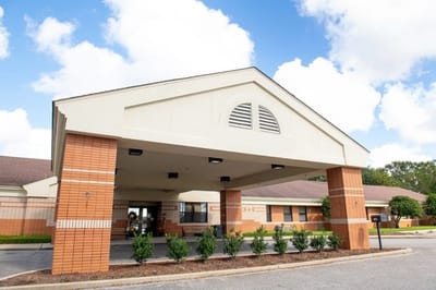 Entrance of Oakwood-North Baldwin's Center For Living