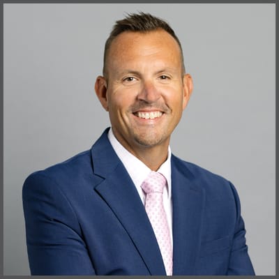 Professional photo of a man in a suit