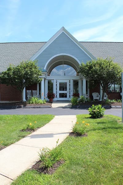 Front entrance of the Hewitt Health & Rehabilitation Center