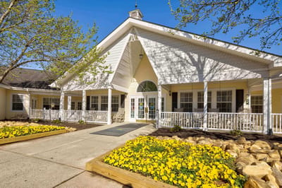 Exterior view of a welcoming assisted living facility.