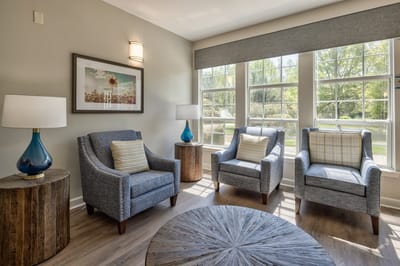 Bright and inviting common area with seating