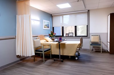 A cozy and well-furnished private resident room