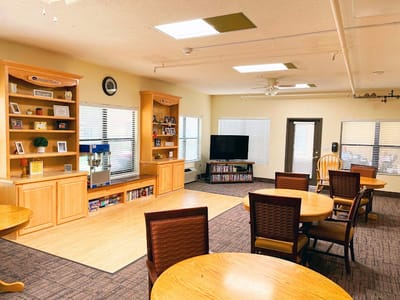 Common area with seating and entertainment options