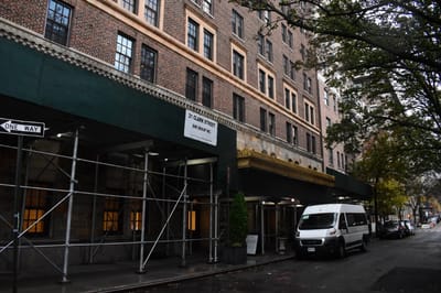 Exterior view of The Watermark at Brooklyn Heights