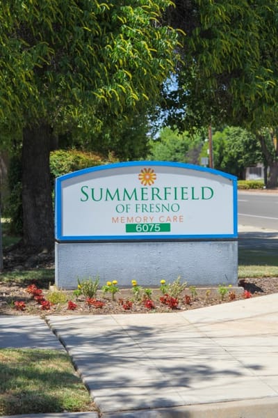 Exterior sign for Summerfield of Fresno Memory Care