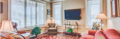 Cozy common area with seating and decor