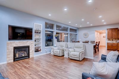 Bright and inviting common area with comfortable seating