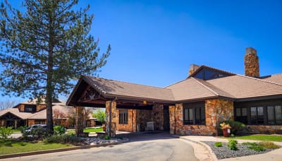 Exterior view of Collinwood Assisted Living facility
