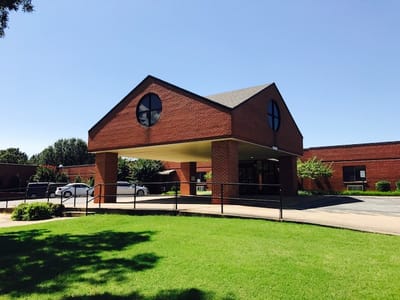 Exterior view of Craighead Nursing Center entrance