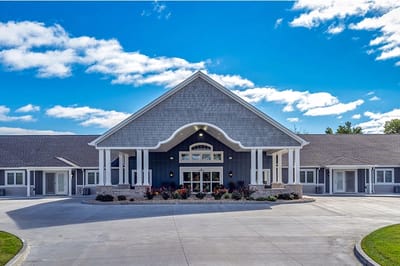 Exterior view of Villas of Holly Brook facility