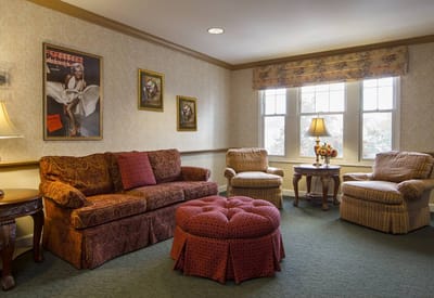 Cozy common area with seating and decorations