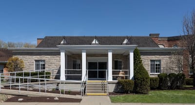 Exterior view of Southtowns Care Center building
