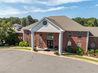 Exterior view of the Fox Ridge Luxury Senior Living building