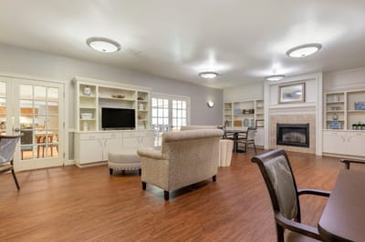 Bright and inviting common area with comfortable seating