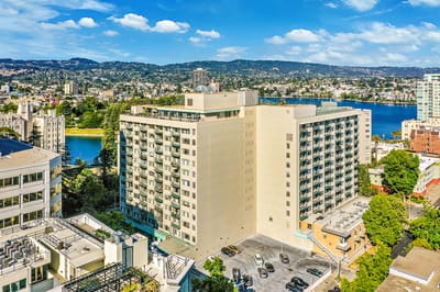 Aerial view of Lake Park Senior Living building by the water
