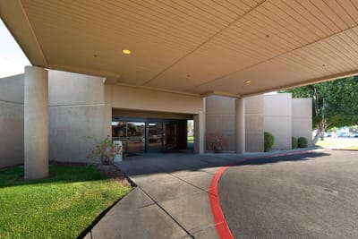 Entrance of the Life Care Center of North Glendale