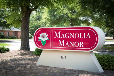Facility sign for Magnolia Manor