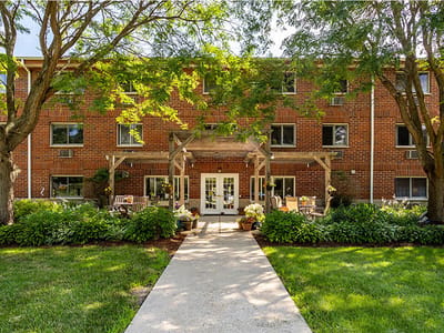 Front entrance of Wilson Commons with outdoor seating