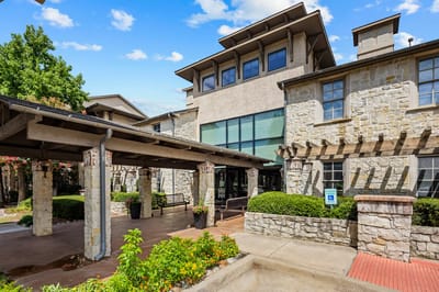 Exterior view of Parkview in Frisco entrance