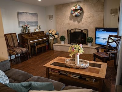 Cozy common area with comfortable seating and decor.