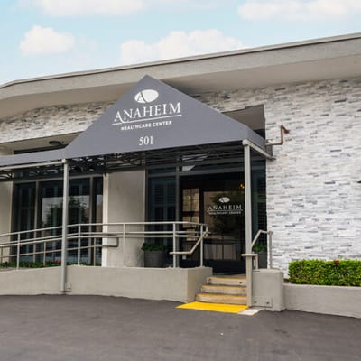 Exterior view of Anaheim Healthcare Center entrance