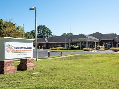 Exterior view of Commonwealth Senior Living at Georgian Manor