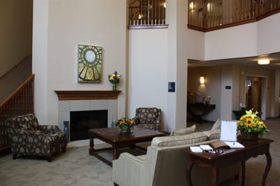 Common area with seating and decorative elements