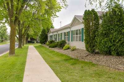 Exterior view of the Madison Pointe Senior Living facility
