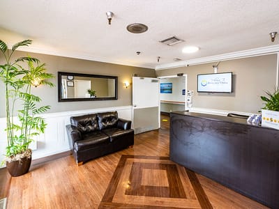 Reception area of Pomona Vista Care Center with seating
