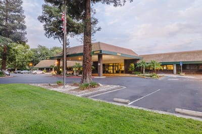 Exterior view of Willow Creek Healthcare Center