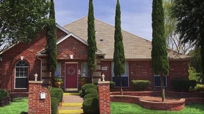 Exterior view of Breezewood Assisted Living facility