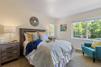 Cozy and well-decorated private resident room