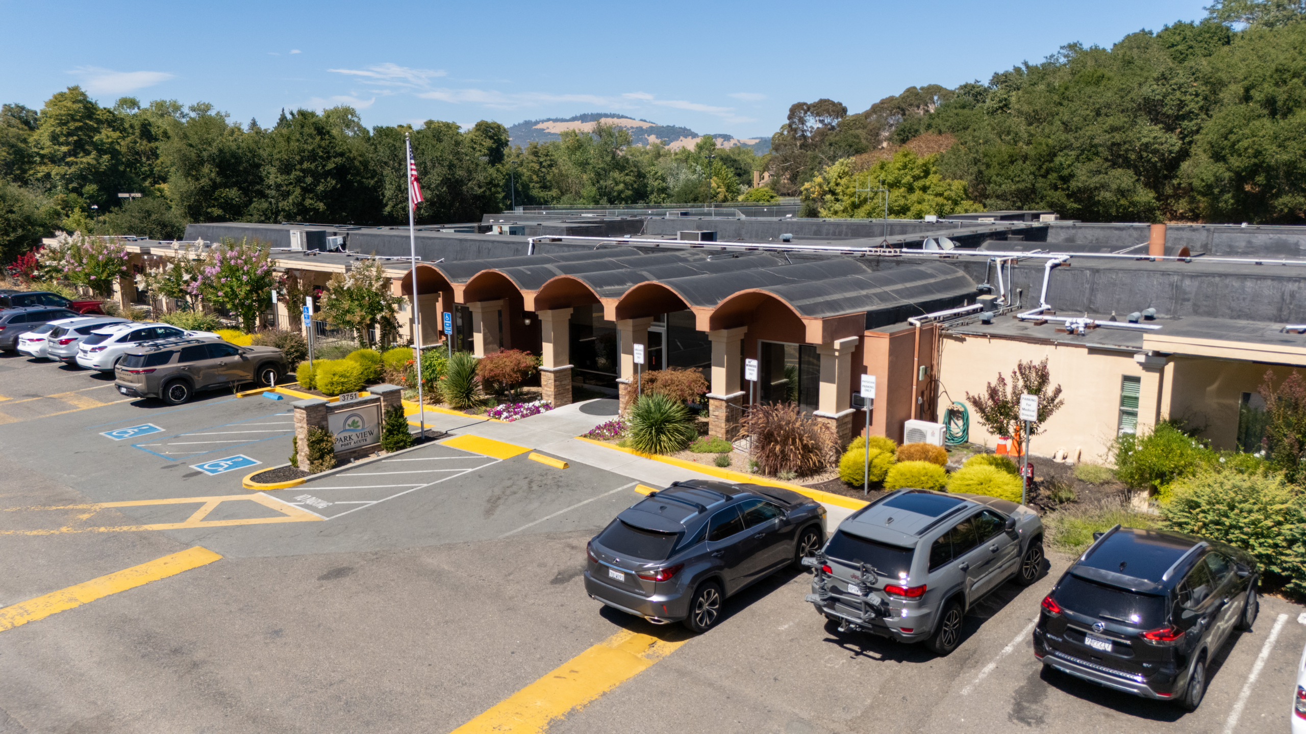 Aerial view of the Park View Post Acute facility entrance