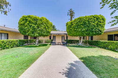Entrance view of Santa Anita Assisted Living facility