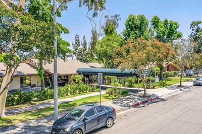 Exterior view of Santa Anita Assisted Living facility