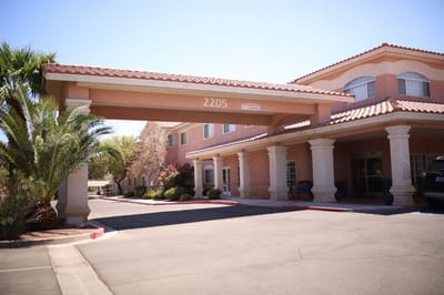 Entrance of The Bridge at Paradise Valley facility with covered driveway